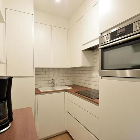 Silver 0105 Well Equipped